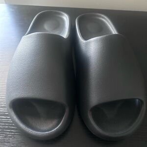 Yeezy Slide Sandals in Black
